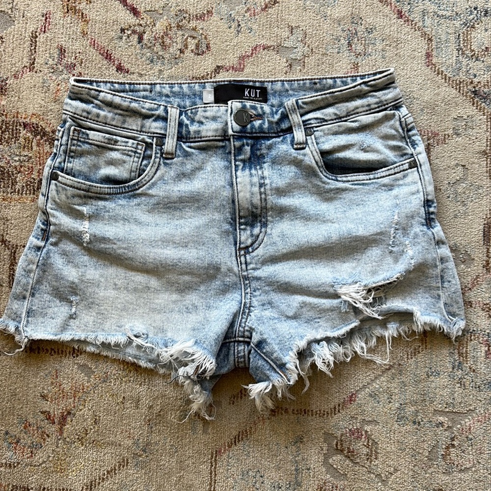 Excellent condition stone washed Jean shorts
